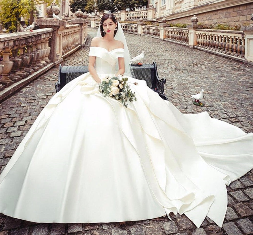 New Arrive Gorgeous Satin Ball Gown Wedding Dresses Plus Size Trouwjurk Off The Shoulder Short Sleeve Chapel Train Bride Gowns - LiveTrendsX