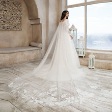 Load image into Gallery viewer, Exquisite Sweetheart Neckline Lace Wedding Dress with Wrap Vestido de Novia 2020 New Corset Bridal Gown - LiveTrendsX
