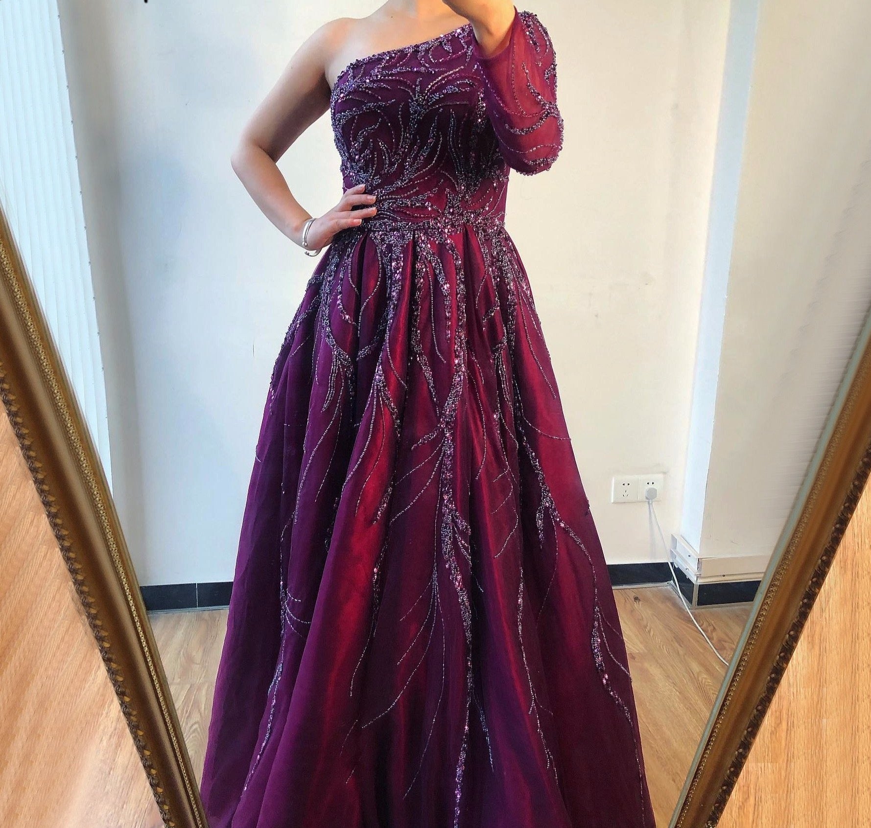 Dubai Design Wine Red A-Line Prom Dresses One-Shoulder Sexy Luxury Prom Gowns 2020 - LiveTrendsX