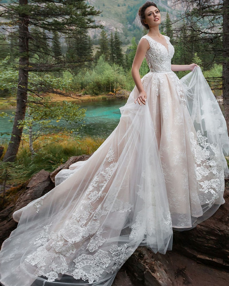 New Arrivals Beading Appliques Lace Wedding Dress Vestidos De Novia Renda  Elegant Bridal Gowns Plus Size - LiveTrendsX