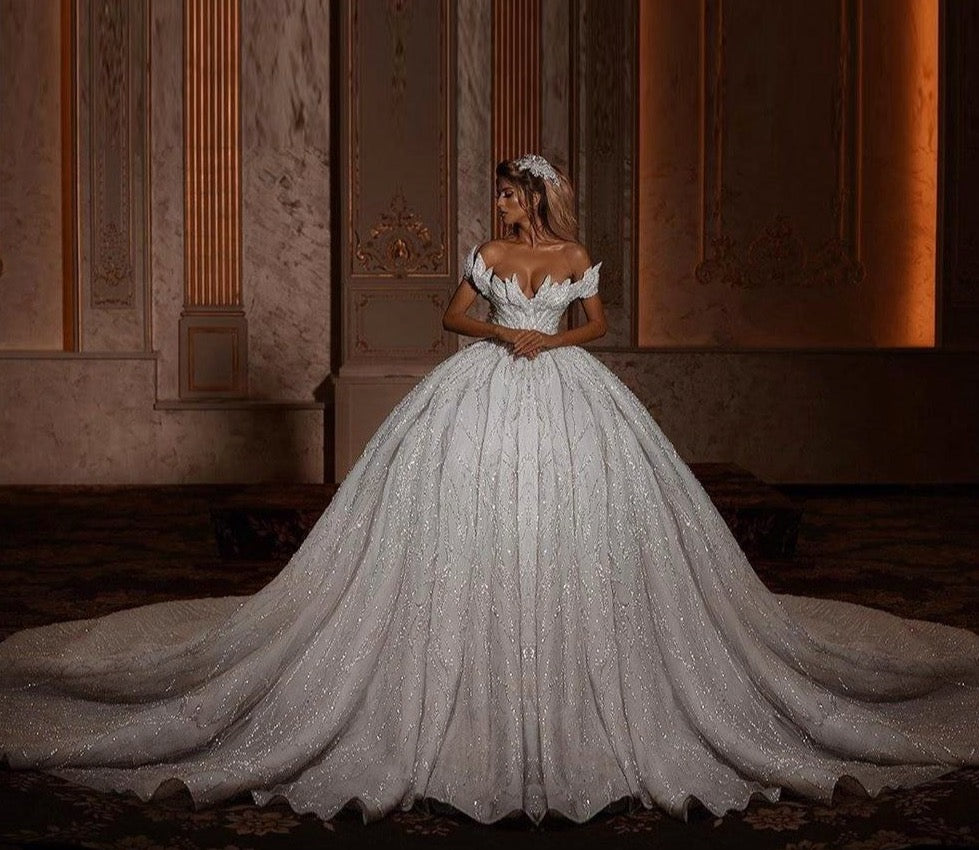Glitter Off Shoulder Ball Gown Wedding Dresses 2020 Luxury Sparkly Bridal Gowns with Long Train - LiveTrendsX