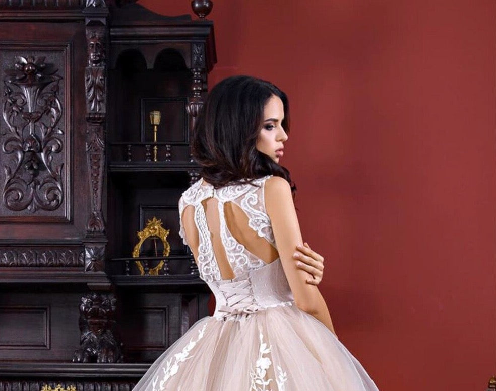 Princess Lace Tulle Ball Gown Wedding Dress Vestido De Noiva Princesa Tank Shoulder Sleeve Floor Length Bridal Gowns - LiveTrendsX