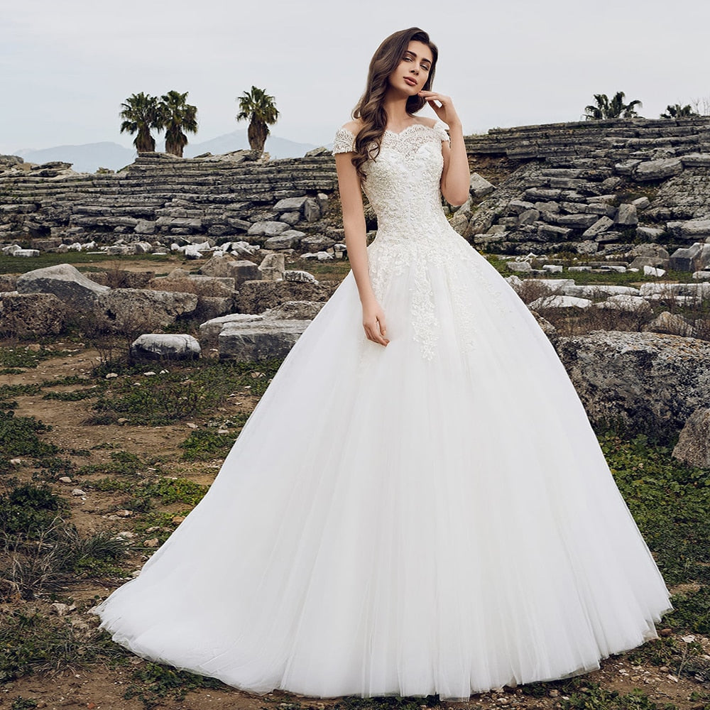 Custom Made Beading Appliques Tulle Ball Gown Wedding Dress Plus Size Robe De Mariée Short Sleeve Princess Bridal Gowns - LiveTrendsX