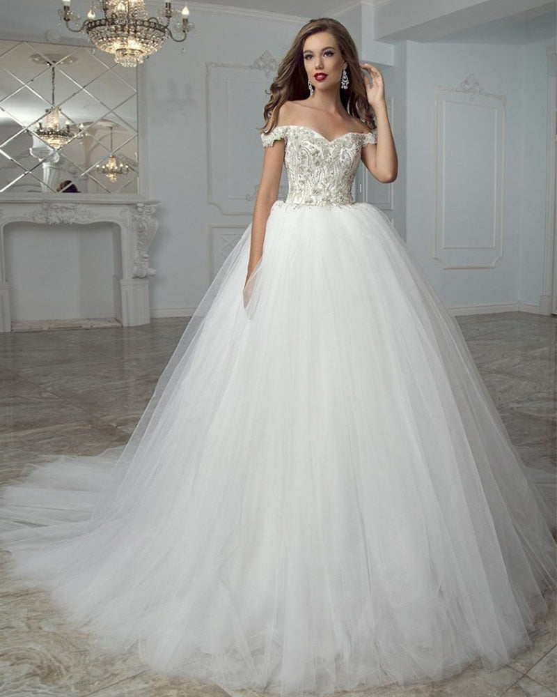 Sparkly Full Beading Crystal Princess Ball Gown Wedding Dress Plus Size  Sweetheart Neck Short Sleeve White Gown - LiveTrendsX