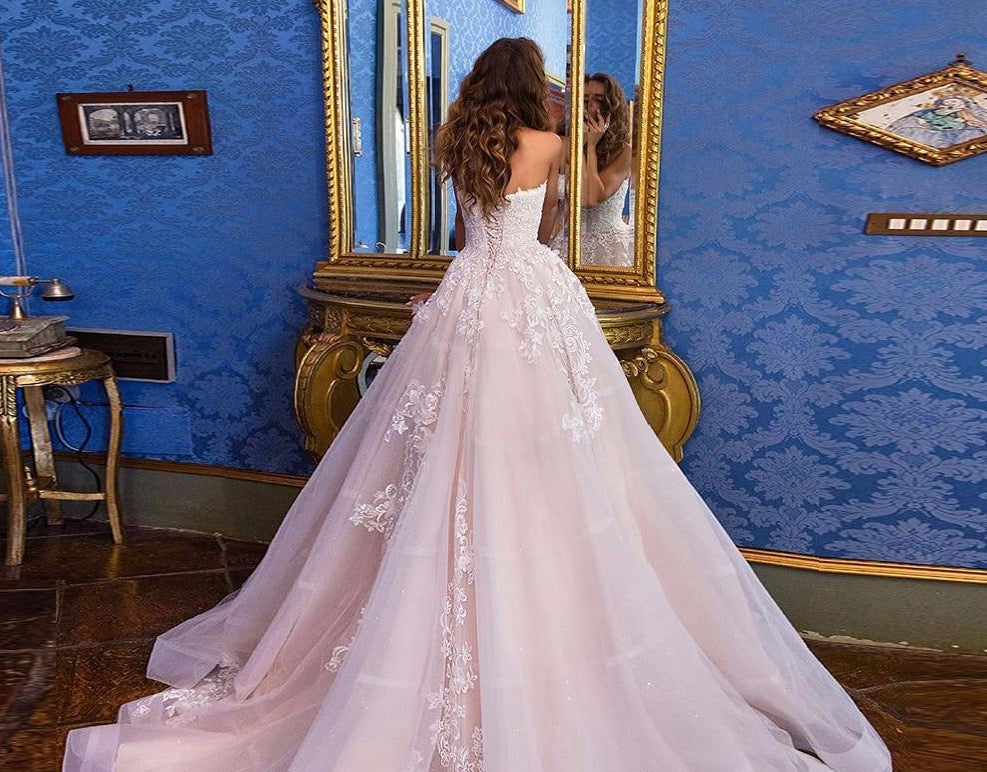 Beading Appliques Tulle Wedding Dress With Petticoat Vestidos De Noiva Sweetheart Neck Lace Up Back Elegant Gowns Suknia Slubna - LiveTrendsX