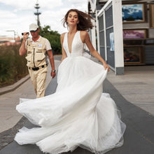 Load image into Gallery viewer, New Arrivals V-neck Backless Shiny White Beach Wedding Dresses Boho Vestido De Noiva Praia Tulle Elegant Wedding Gowns - LiveTrendsX
