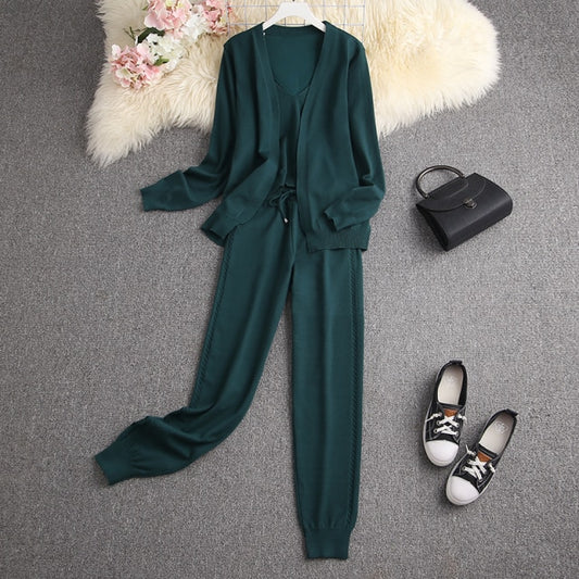 Women Seasonal Stylish Clothes Set