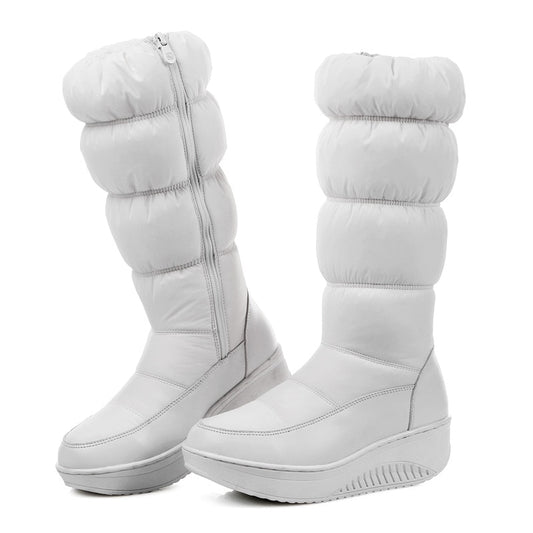 ラウンドトゥの女性用スノーブーツ サイドジッパー プラットフォーム