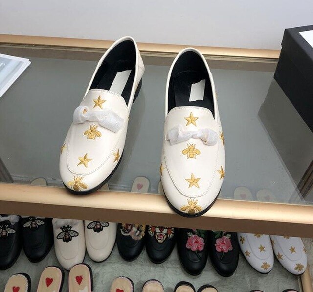 Italy Designer Luxury Women Loafers Sheepskin Embroidery Metal Buckle Flats Mules Slipper Zapatos De Mujer - LiveTrendsX