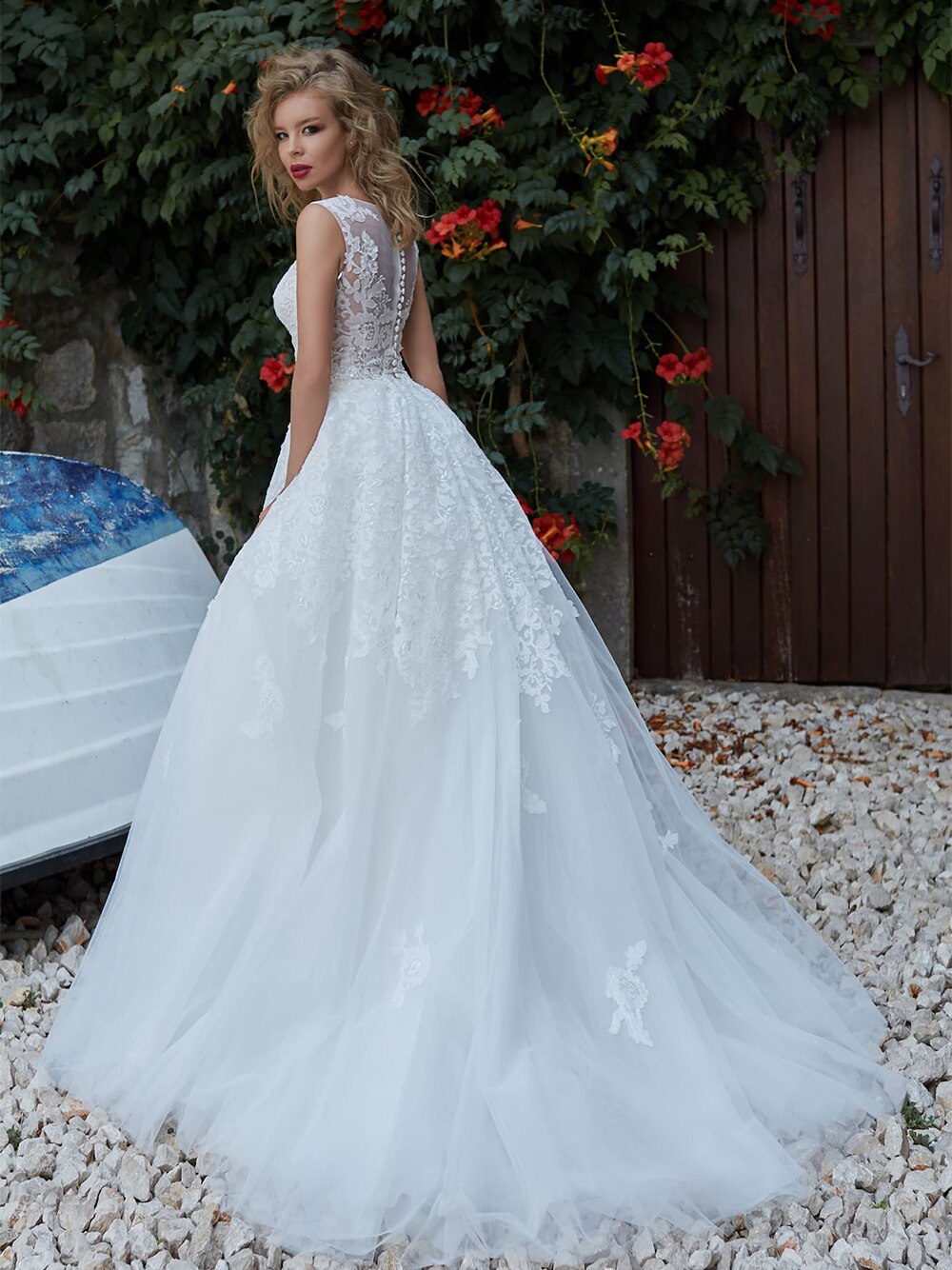 2021 New Illusion O Neck Off Shoulder Tulle A-Line Wedding Dresses Appliqued Pearls Sequined Floor Length Bridal Gowns - LiveTrendsX
