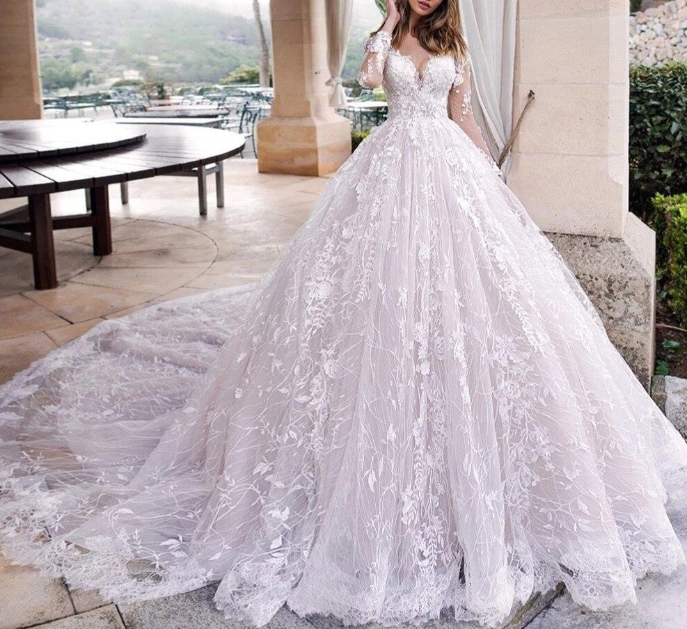 Ball Gown Luxury Lace Wedding Dresses with Long Sleeves Sexy Back Royal Train Women Bridal Dress 2021 - LiveTrendsX