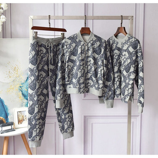 レトロプリントのフラシ天レディースルーズセット