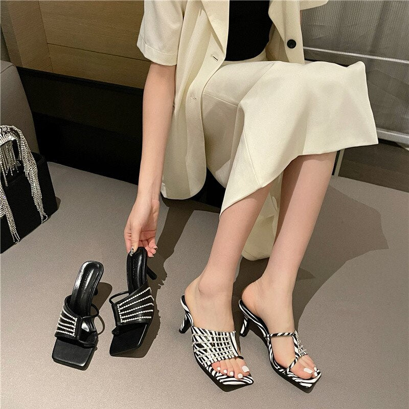 Fashion Square Toe Mid Heels Slippers - LiveTrendsX
