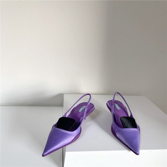 ポインテッドトゥ ローヒールサンダル