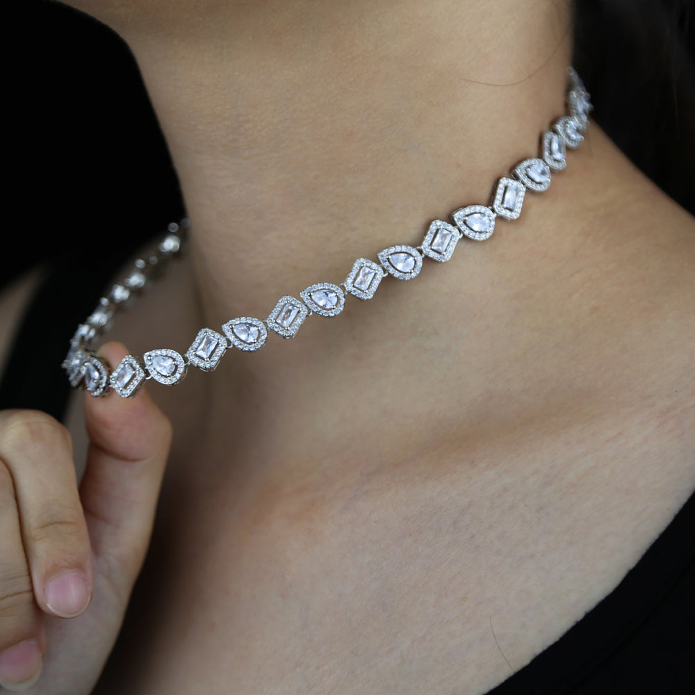 女性用ウェディングジュエリー 幾何学的 CZ ティアドロップ ラウンド