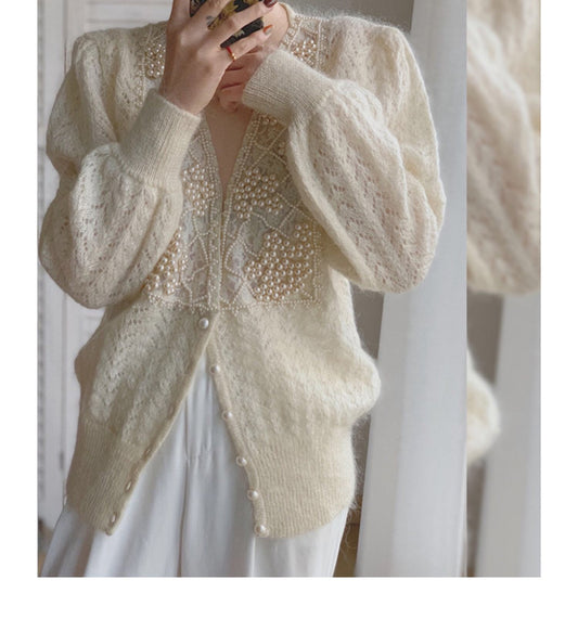 Women V-Neck Pearls Knitted Sweater