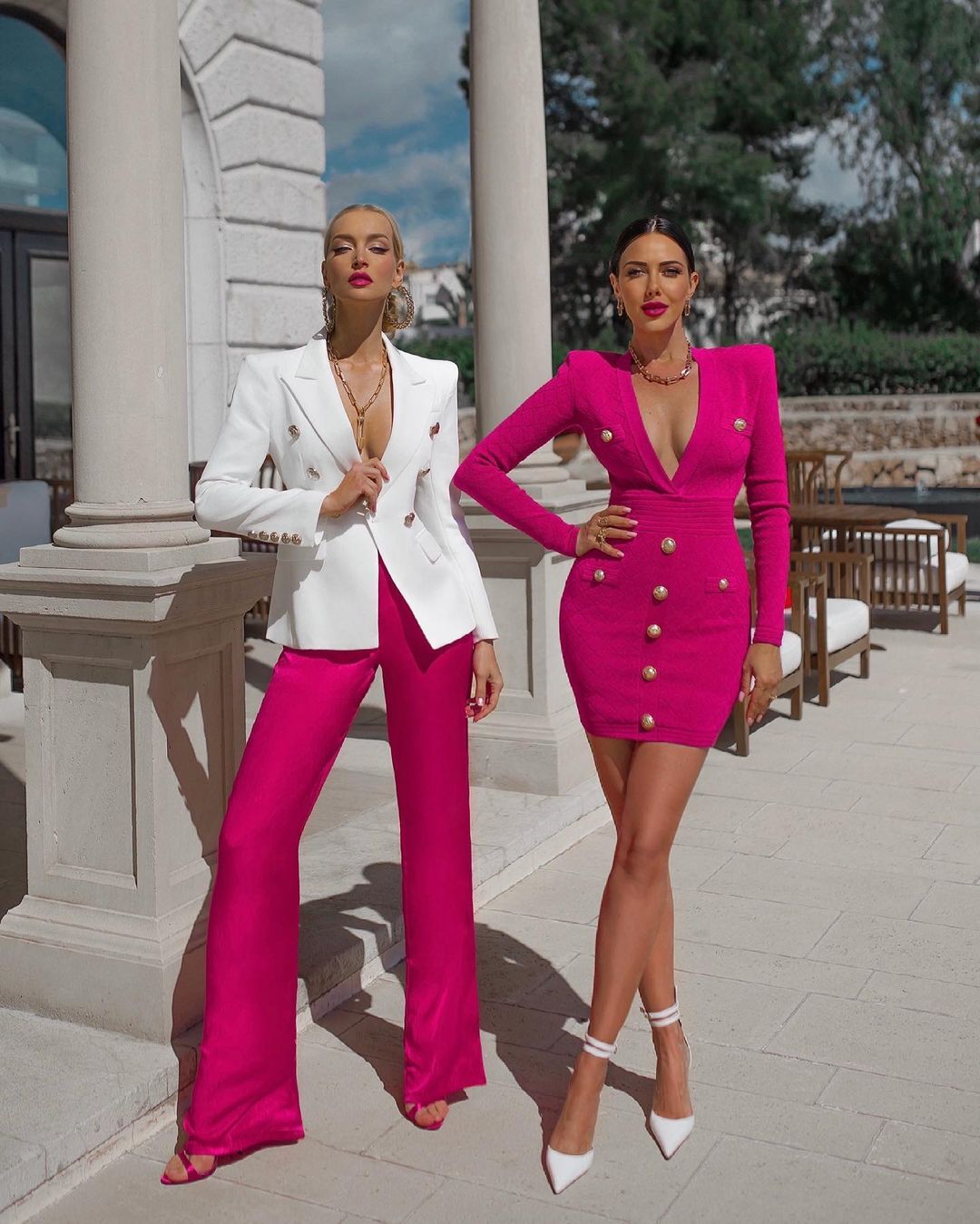 Sexy Deep V-neck Gold Buttons Bandage Elegant Party Dress