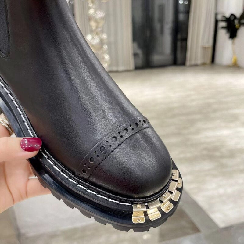 ブラック 伸縮性のあるチャンキープラットフォームバイカーアンクルブーツ