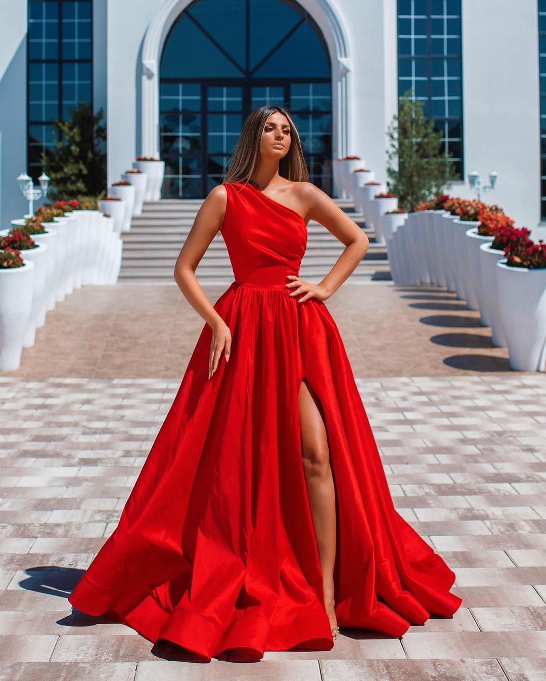 Festival Red A Line Long Prom Dresses Side Split