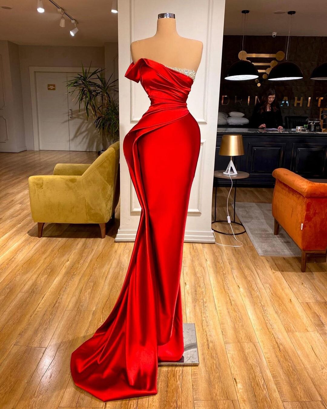 Elegant Red Mermaid Evening Dress