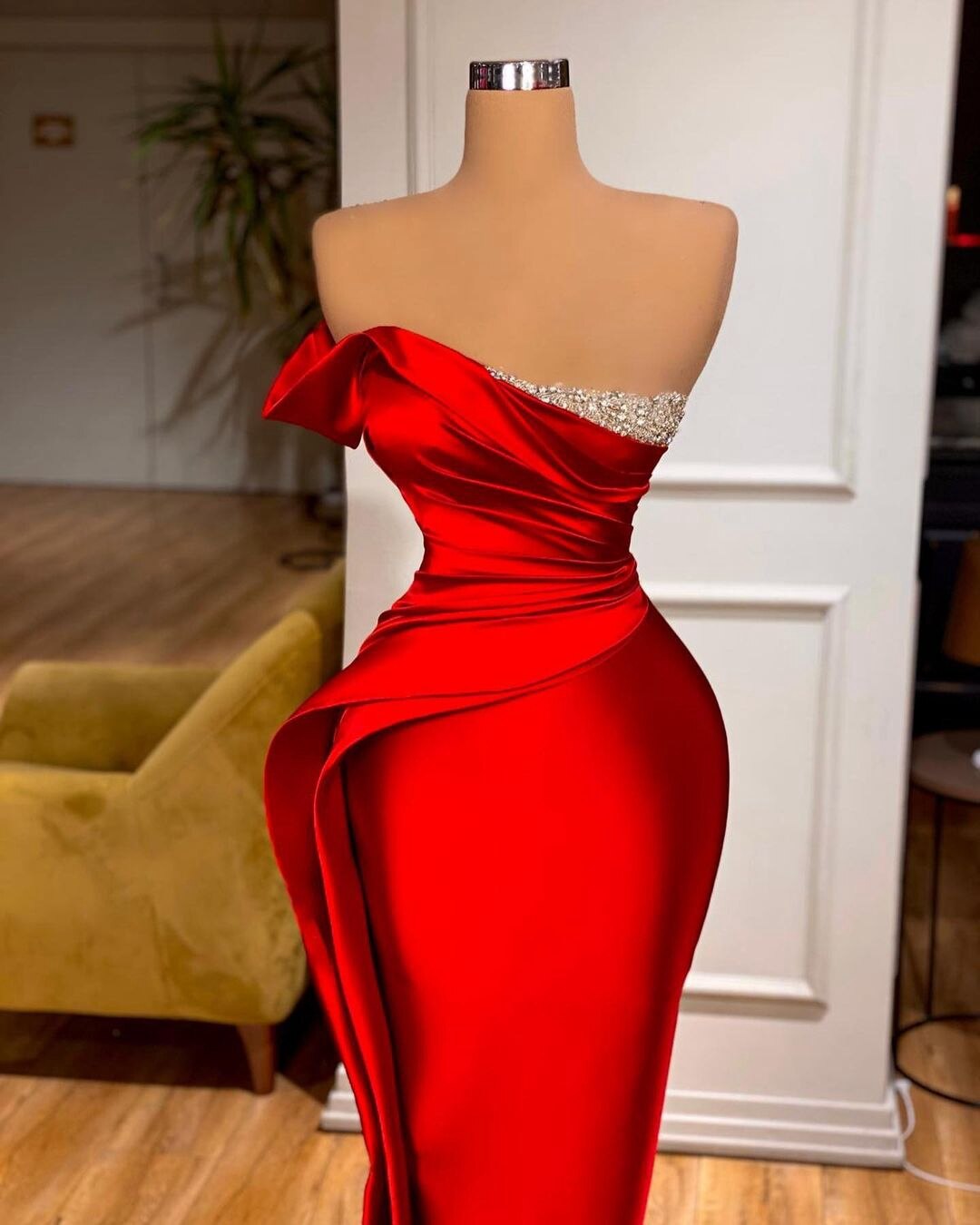 Elegant Red Mermaid Evening Dress
