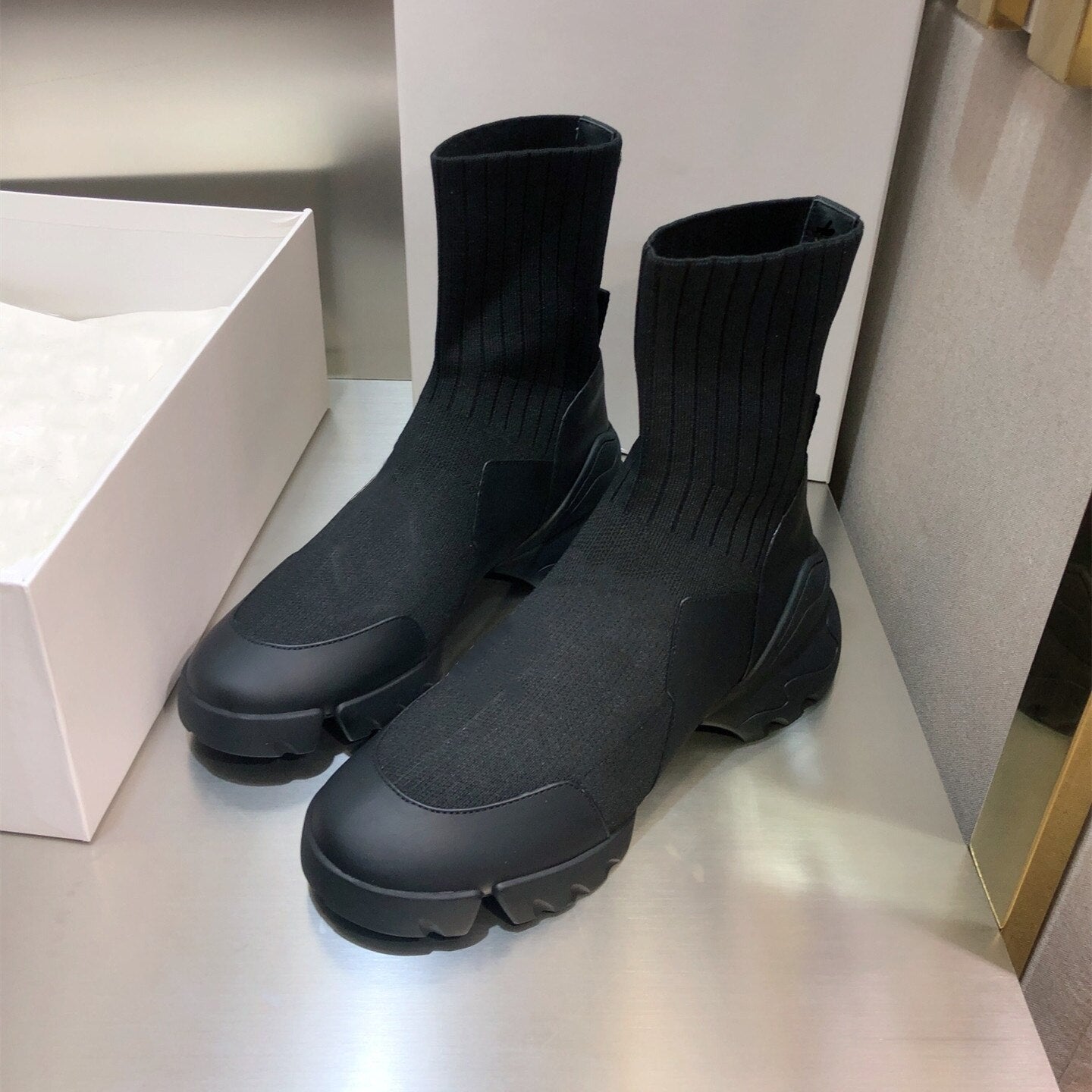 Women Autumn Winter New Knitted Stretch Sock Boots