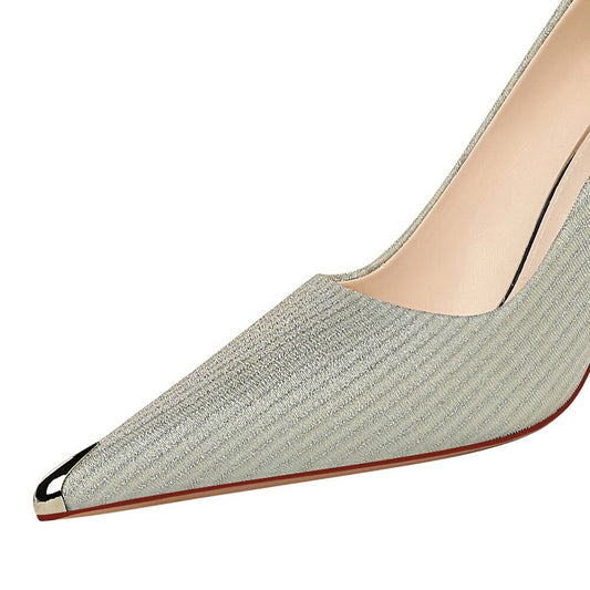 Women Metal Design Pointed Toe Pumps