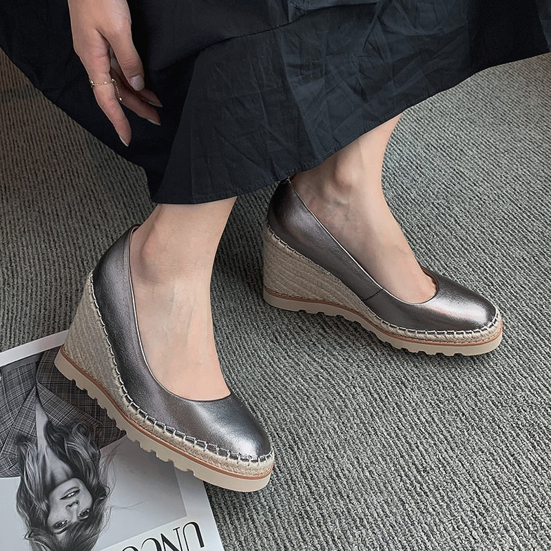 オフィスレディの簡潔な快適な靴