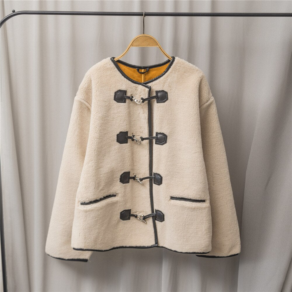 Round Neck Lamb Integrated Metal Buckle Short Coat