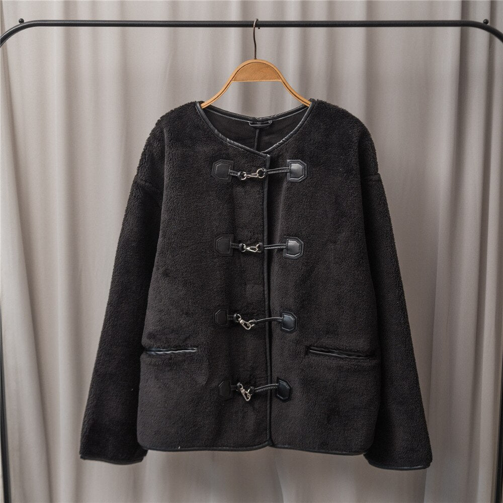 Round Neck Lamb Integrated Metal Buckle Short Coat