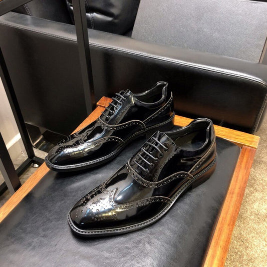 メンズ レトロ 彫刻 新ビジネス カジュアル オフィス ワーク ドレスシューズ