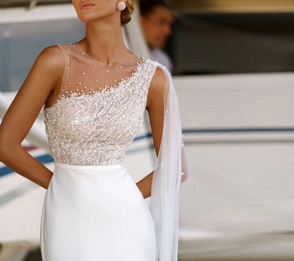 O-Neck A-Line Sleeveless Sweep Train Button Back Bridal Gown