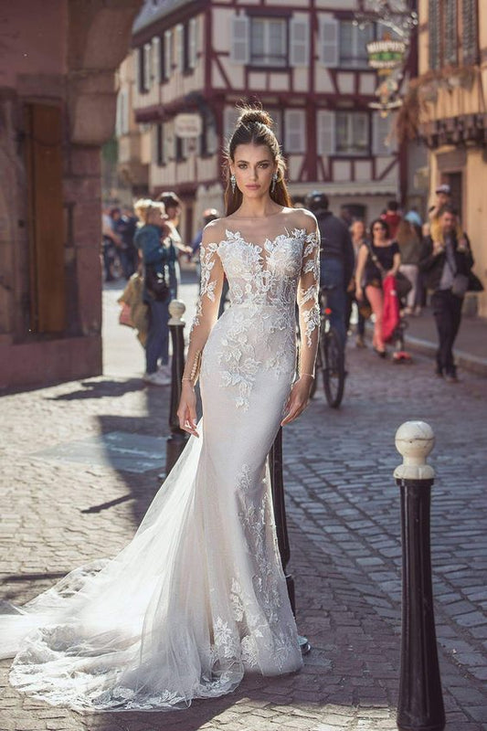 Wedding Dress Amazing Bridal Gown With Long Train Ivory Wedding Gown