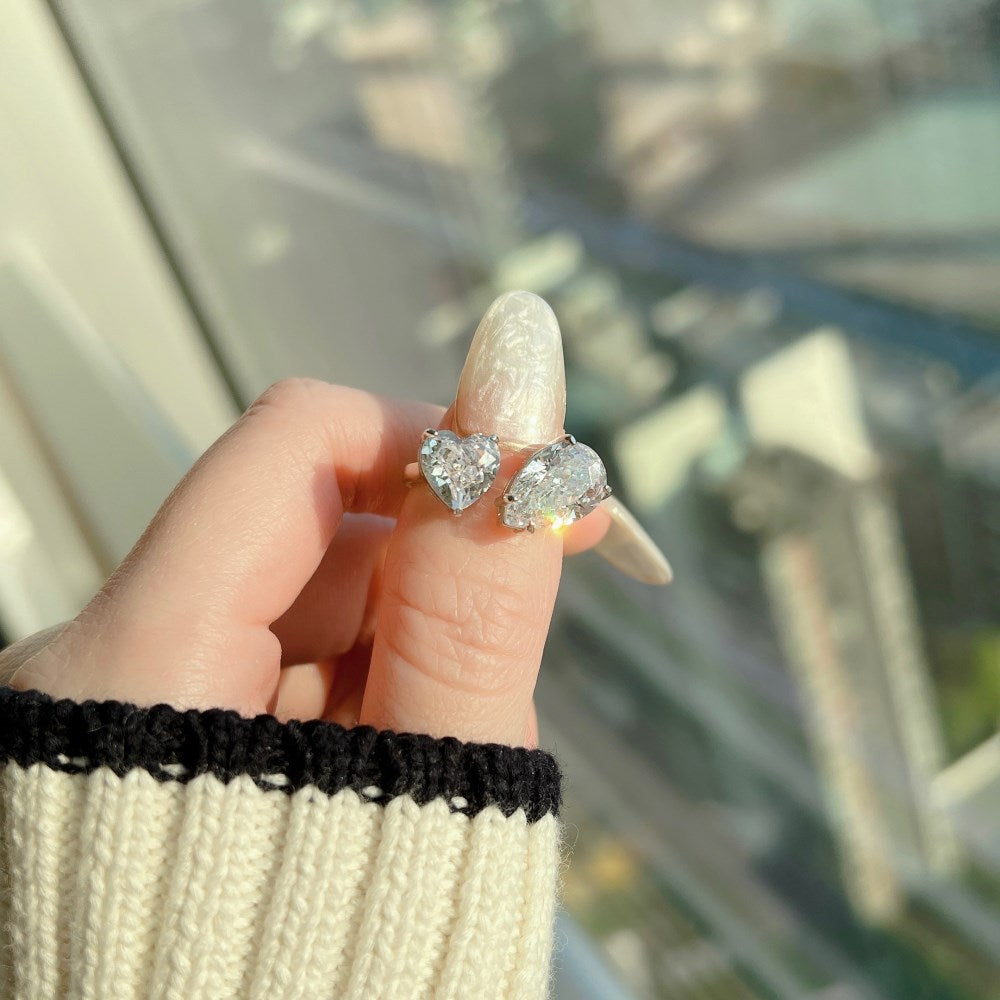 シルバー クラッシュド アイス ラディアント カット ハート ペア ジェムストーン リング