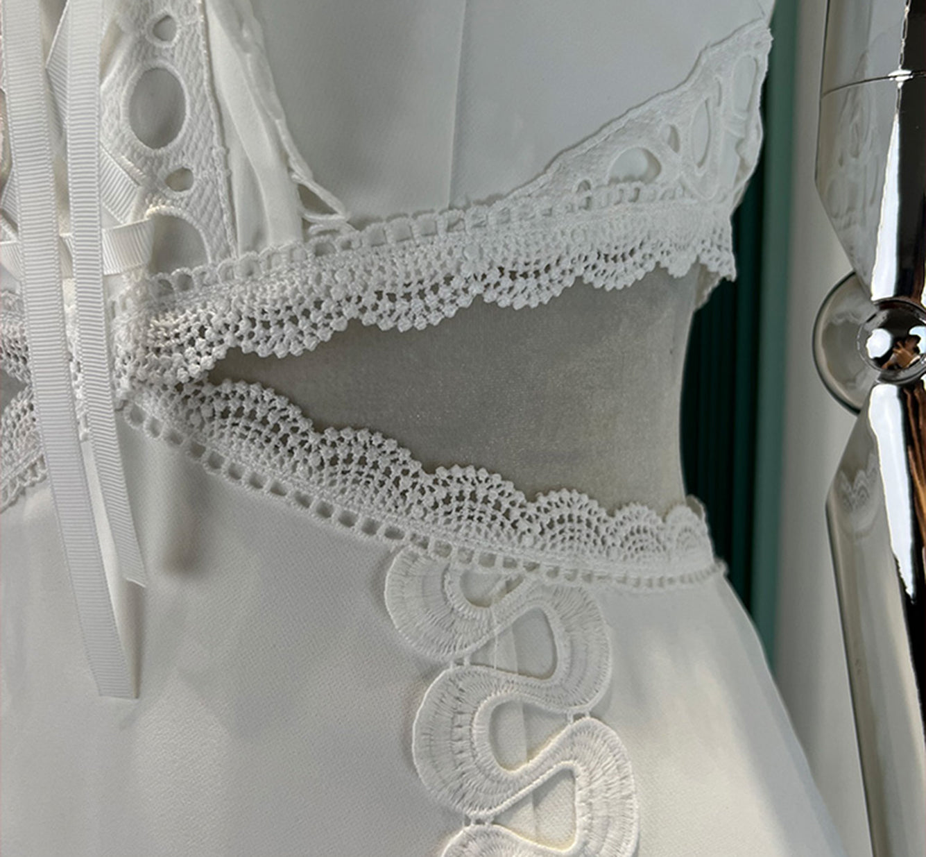 Pink Dress Women Sexy Hollow Out Lace Ruffle Bodycon Midi