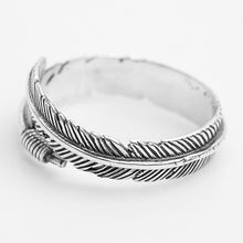 Load image into Gallery viewer, vintage Indian feather ring unisex  adjustable size bohemian
