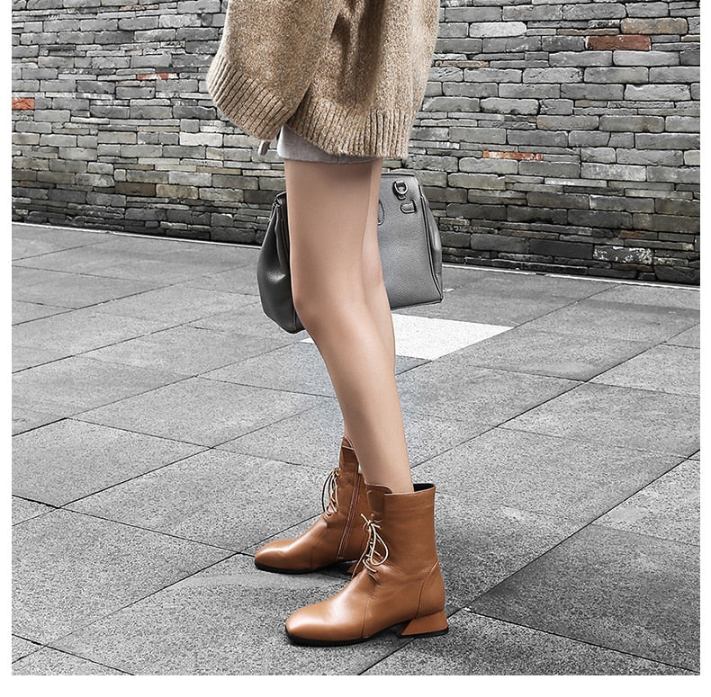 Beautiful faddish women boots with heel - LiveTrendsX