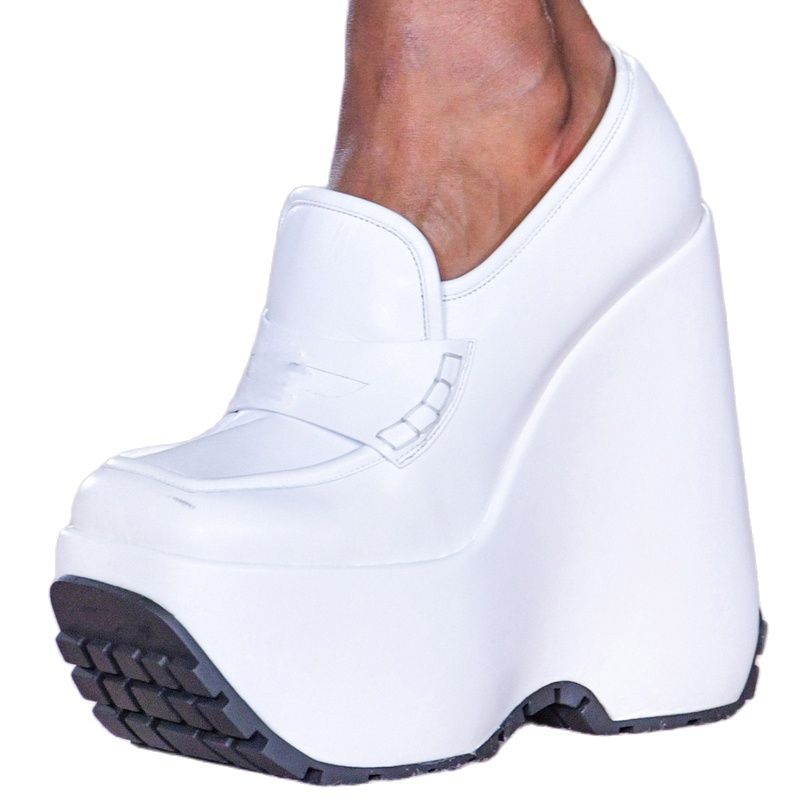 Woman Thick Bottom Catwalk Platform Single Shoes - LiveTrendsX