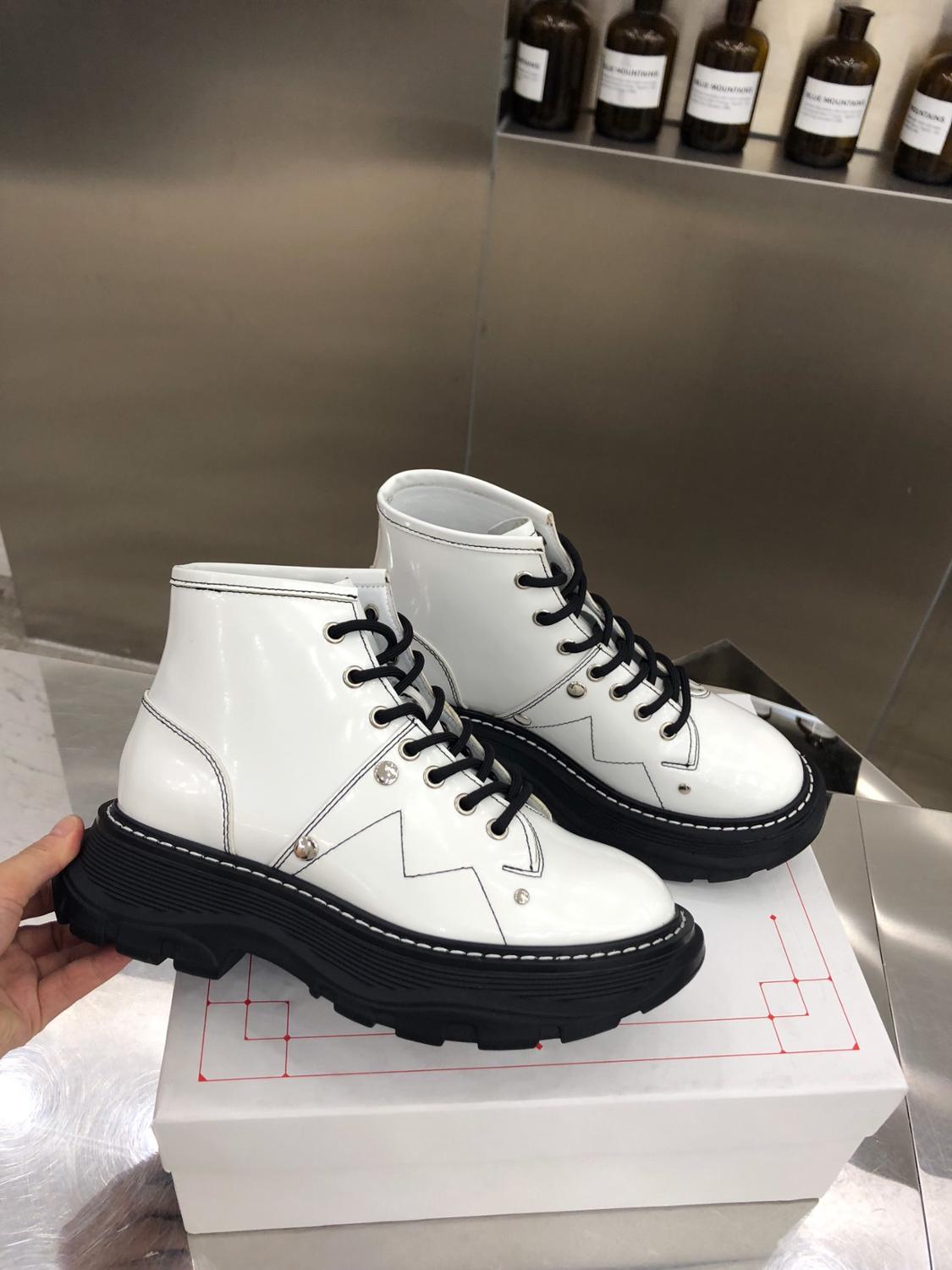 Women Genuine Leather Platform Round Toe Knee High Boots - LiveTrendsX